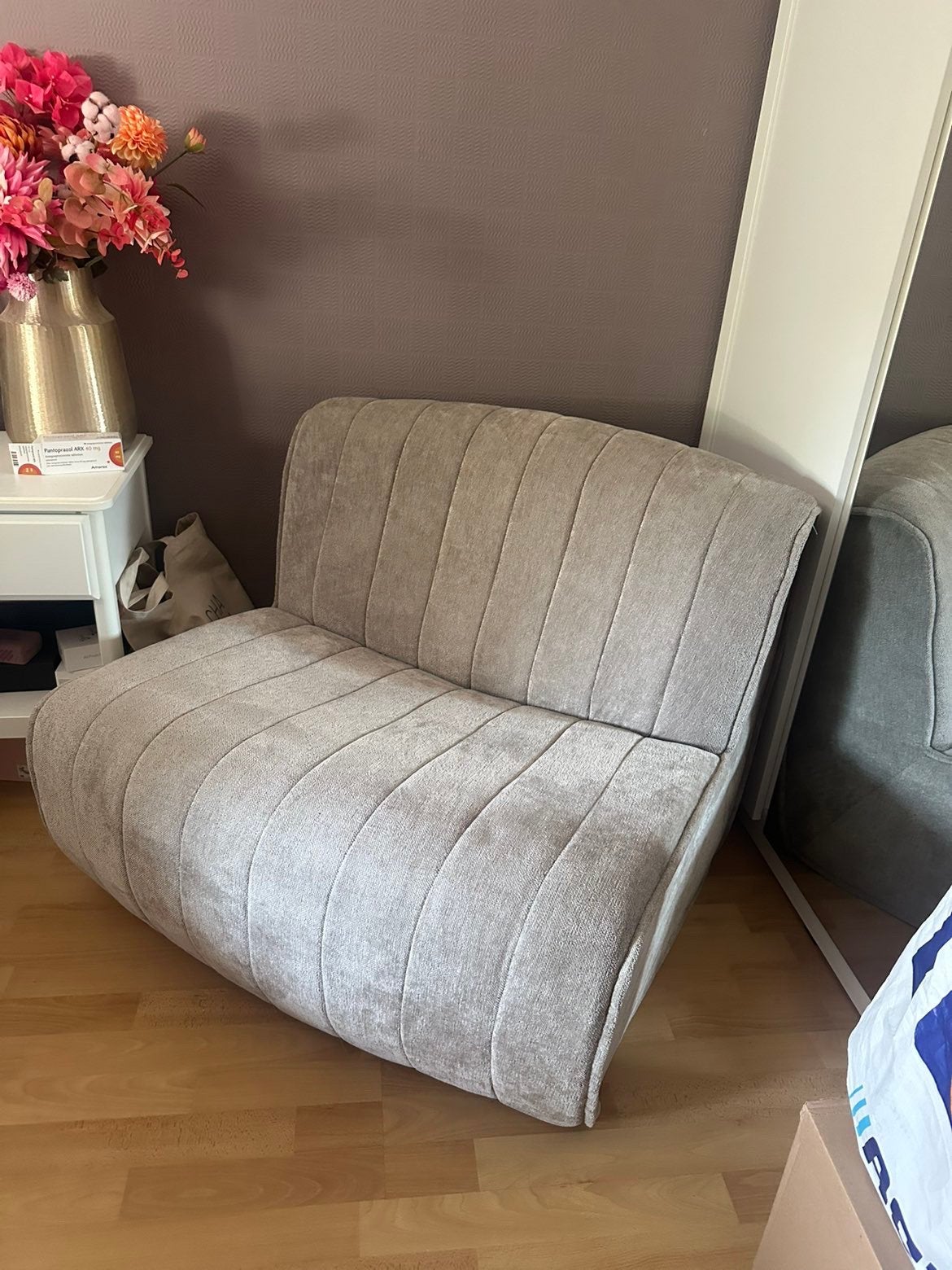 Fauteuil Taupe kleur, Ophalen, Minder dan 75 cm, Zo goed als nieuw, Stof