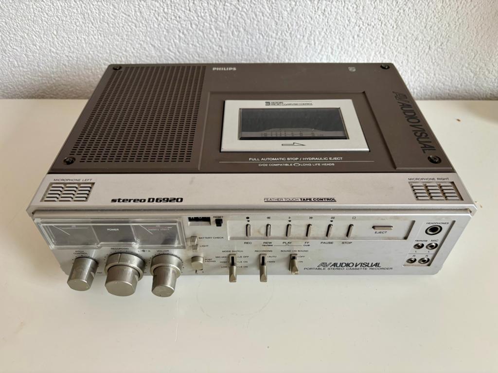 Philips D6920 cassetterecorder met EM1920 en N8307, Audio, Tv en Foto, Cassettedecks, Ophalen of Verzenden, Enkel, Philips, Tiptoetsen