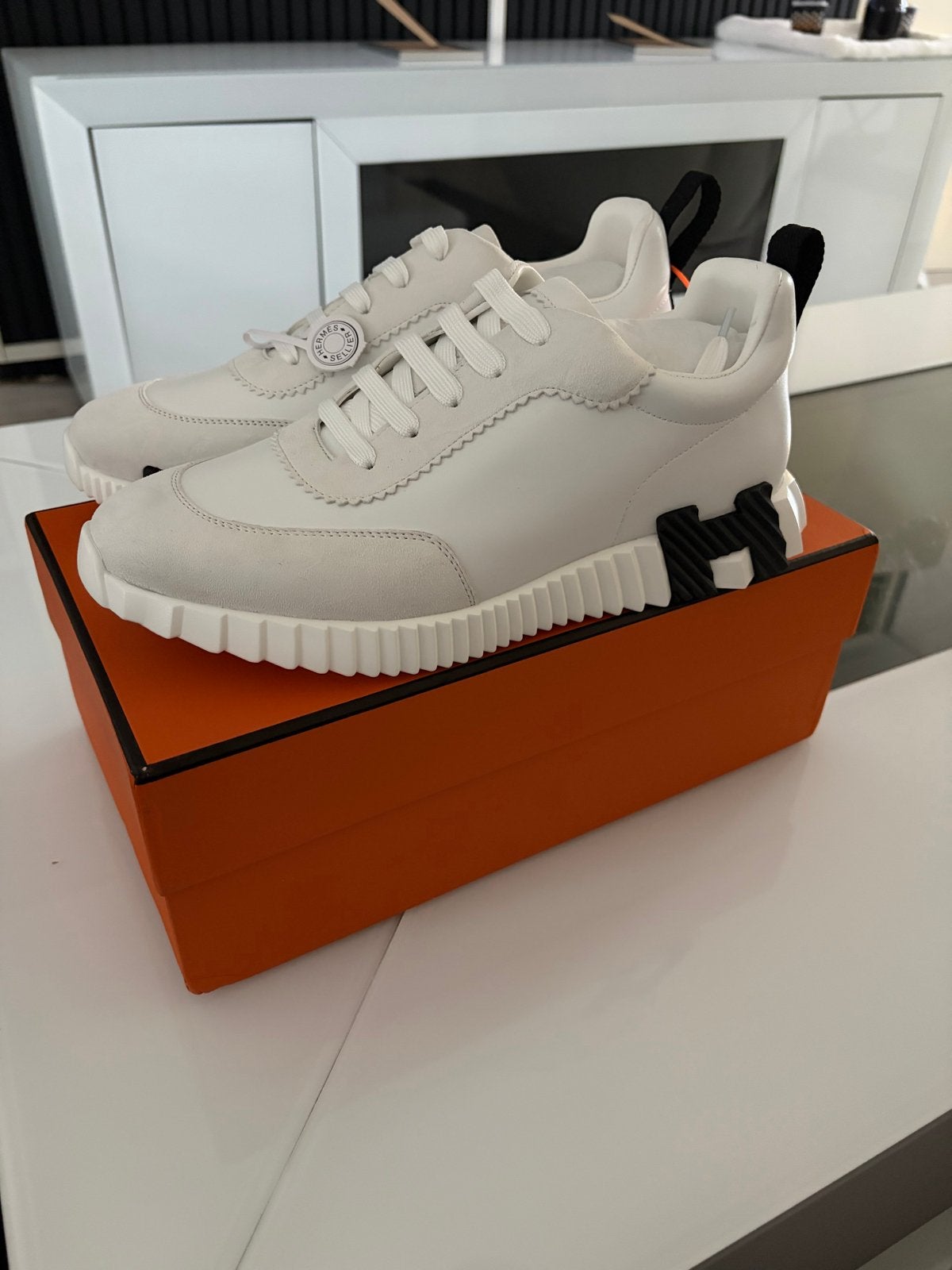 Hermès Sneakers - Nieuw in doos, Kleding | Dames, Schoenen, Ophalen of Verzenden, Nieuw, Wit, Sneakers of Gympen