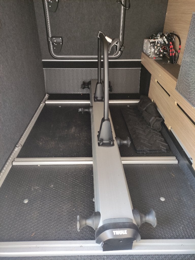 Thule Velo Slide garage fietsdrager, Ophalen, Gebruikt