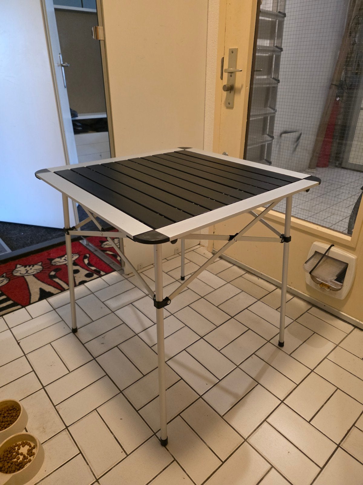 Crivit Campingtafel - Compact en Lichtgewicht, Ophalen of Verzenden, Zo goed als nieuw, Campingtafel