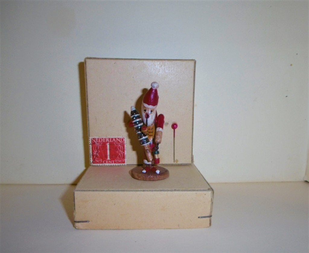 oud houten rookmannetje pop poppenhuis miniaturen kerstman, Verzenden