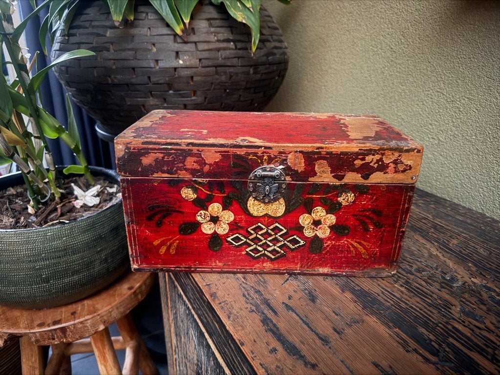 Chinees kistje van hout chinese aziatisch, Gebruikt, Minder dan 50 cm, Ophalen of Verzenden, https://verburgtvintage.nl/#contact
