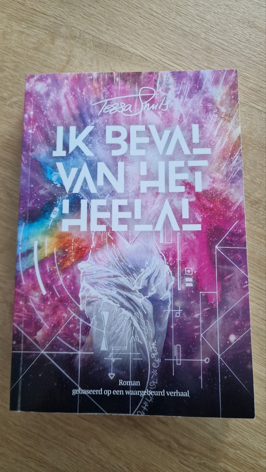 Tessa Smits - Ik beval van het heelal, Ophalen of Verzenden, Zo goed als nieuw, Tessa Smits