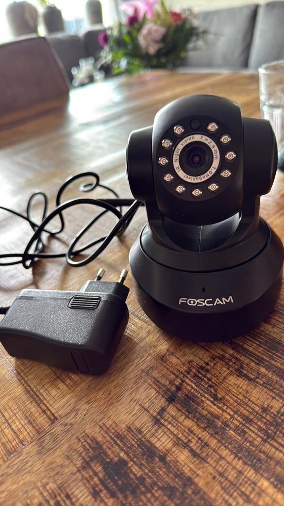 Foscam FI9816P 1MP pan-tilt IP camera, Ophalen of Verzenden, Gebruikt