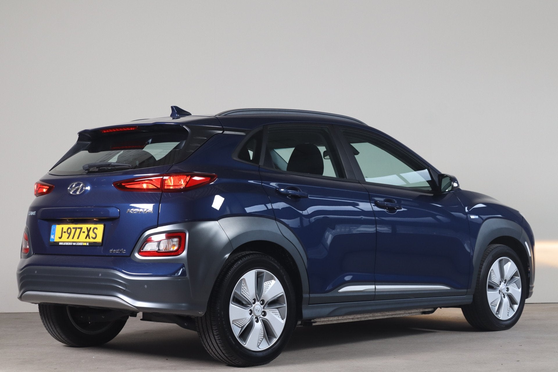 Hyundai KONA EV Comfort 64 kWh - NL Auto! Adap Cruise I Came, Auto's, Stof, Gebruikt, Blauw, Origineel Nederlands
