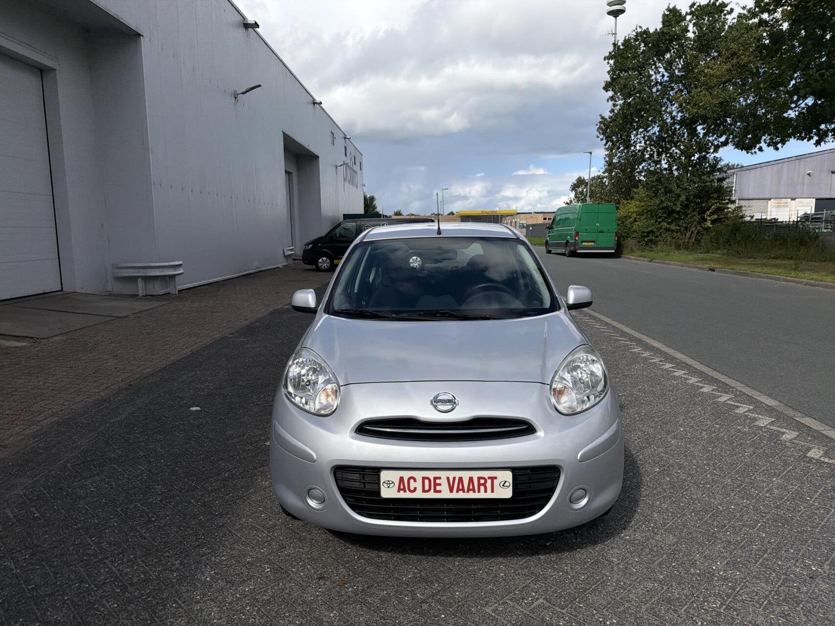 Nissan Micra 1.2 Acenta - AIRCO/ELEK.PAKKET/TREKHAAK/NAP, Voorwielaandrijving, Euro 5, Gebruikt, 31 €/maand