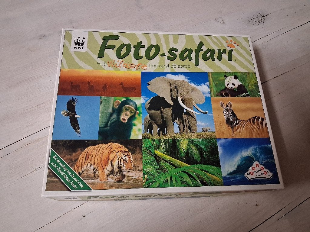 Spel: Foto safari - het wildste borspel op aarde - WWF, Ophalen of Verzenden, Zo goed als nieuw