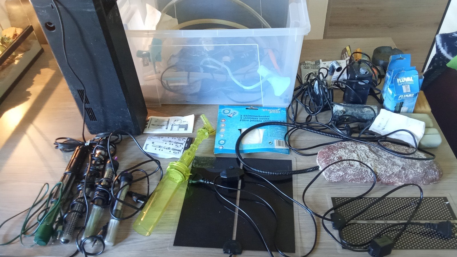 Diverse aquarium / terrarium attributen, Ophalen