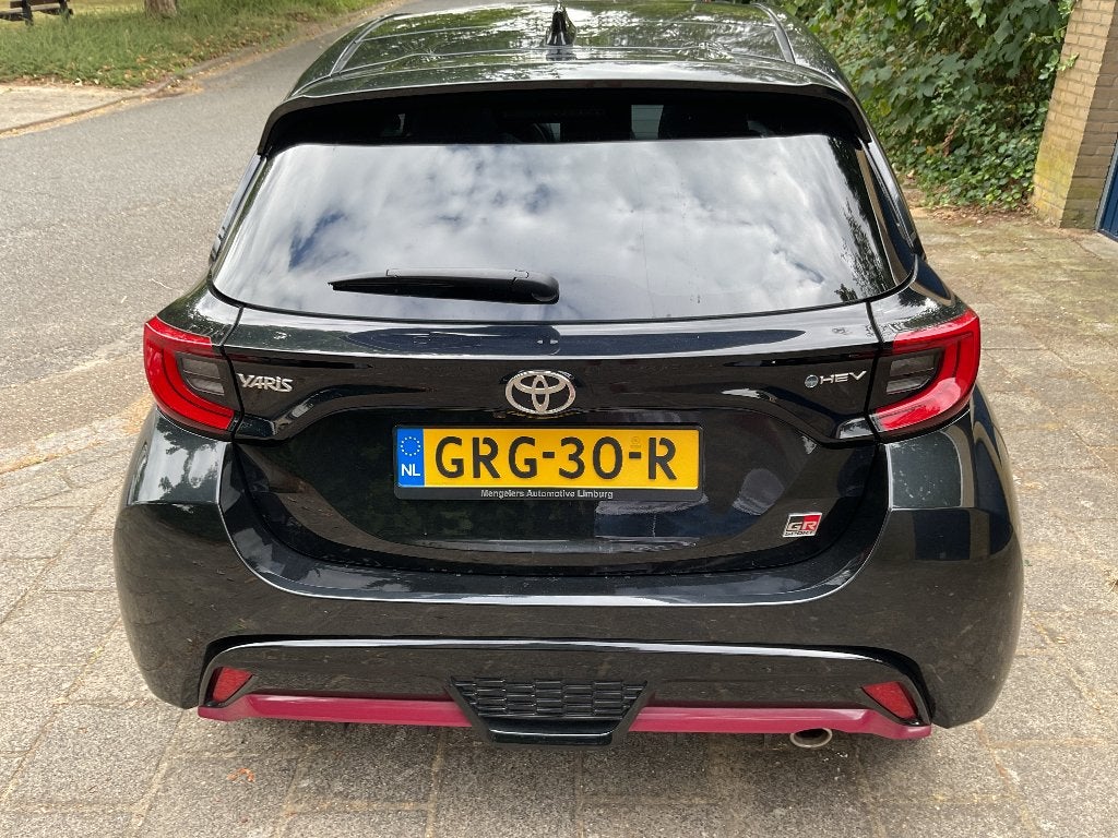 Foto 13 van Toyota Yaris 1.5 Hybrid 116pk CVT 2024 Zwart