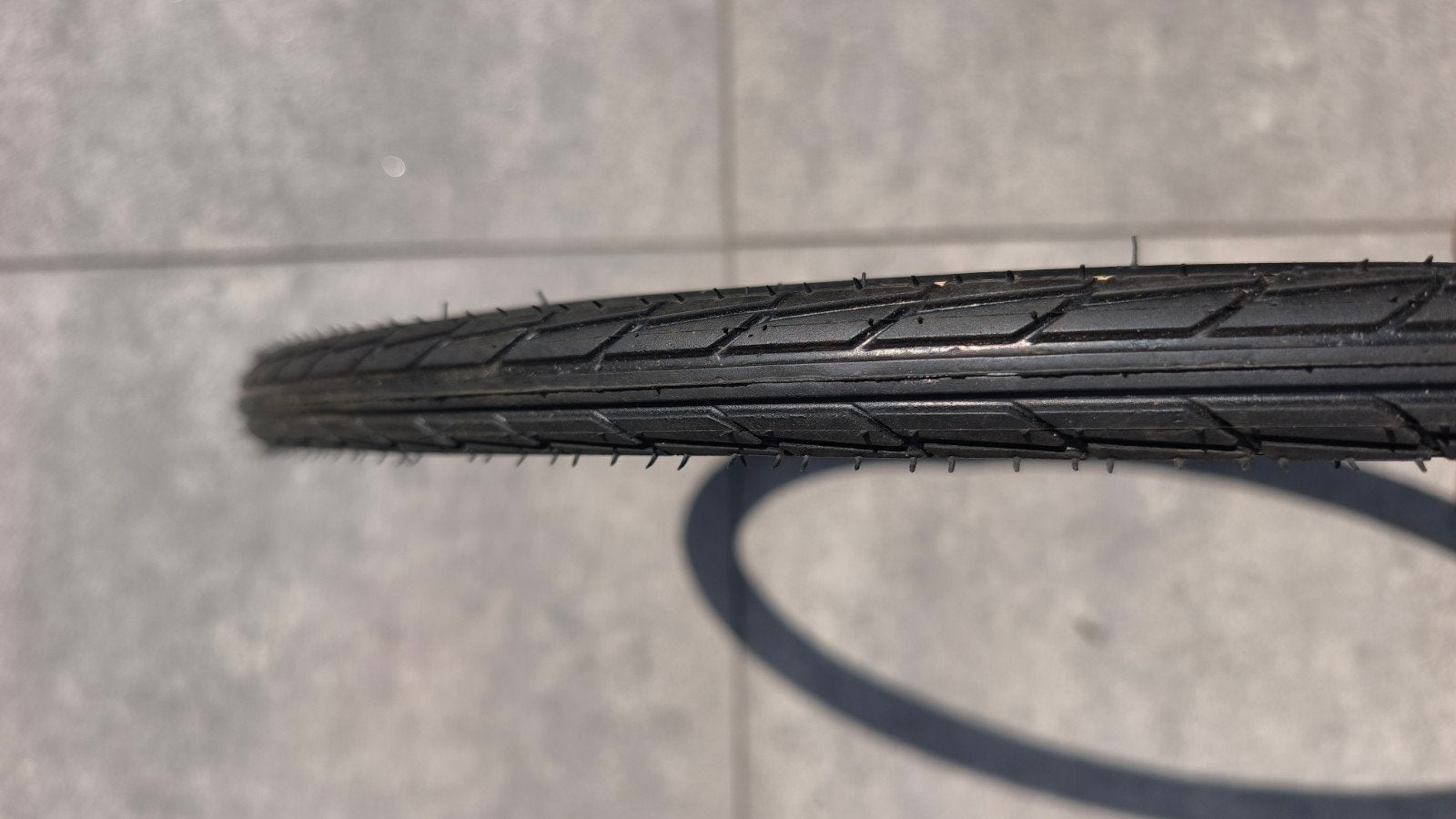 Nieuwe buitenbanden: 28 x 1 1/2 en 26 x 1 3/6, Fietsen en Brommers, Fietsonderdelen, Ophalen of Verzenden