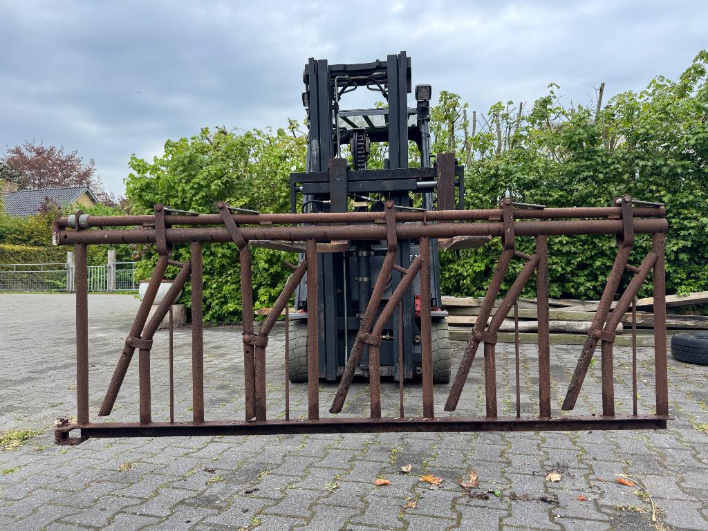 Voederhek, voerhek zelfsluitend voor kleinvee