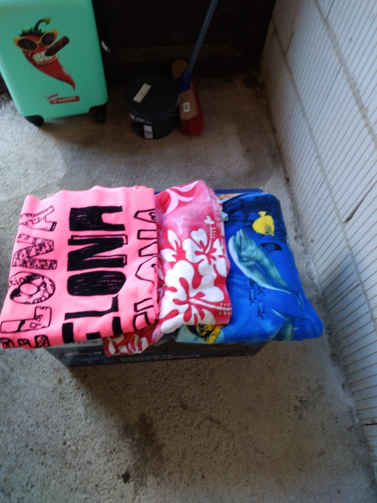 3 handdoeken voor vakantie graag in 1 koop., Huis en Inrichting, Badkamer | Badtextiel en Accessoires, Ophalen of Verzenden, Zo goed als nieuw