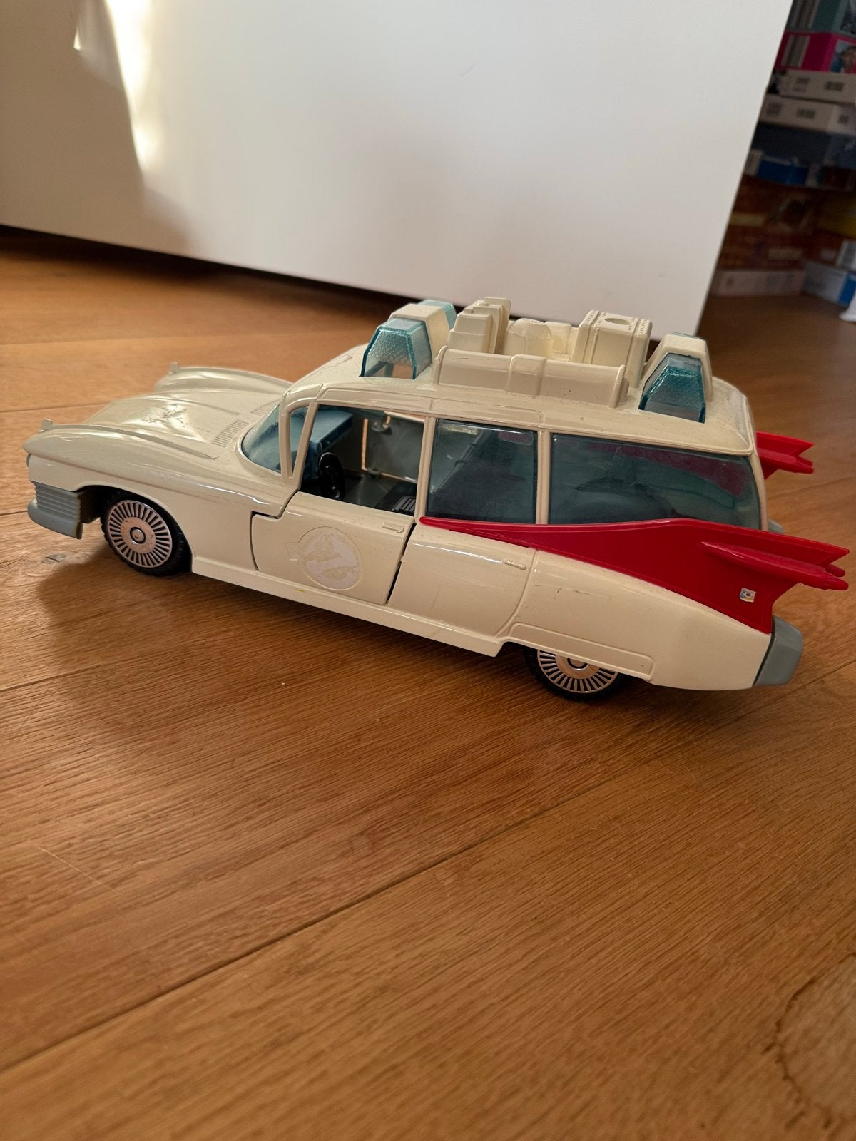 Vintage Ghostbusters Ecto-1 speelgoedauto (1984), Ophalen of Verzenden, Gebruikt