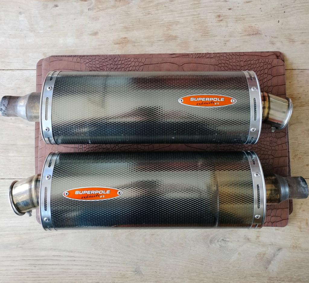 Carbon einddempers te koop Speed Triple 1050, bij 05-10, Ophalen, Gebruikt