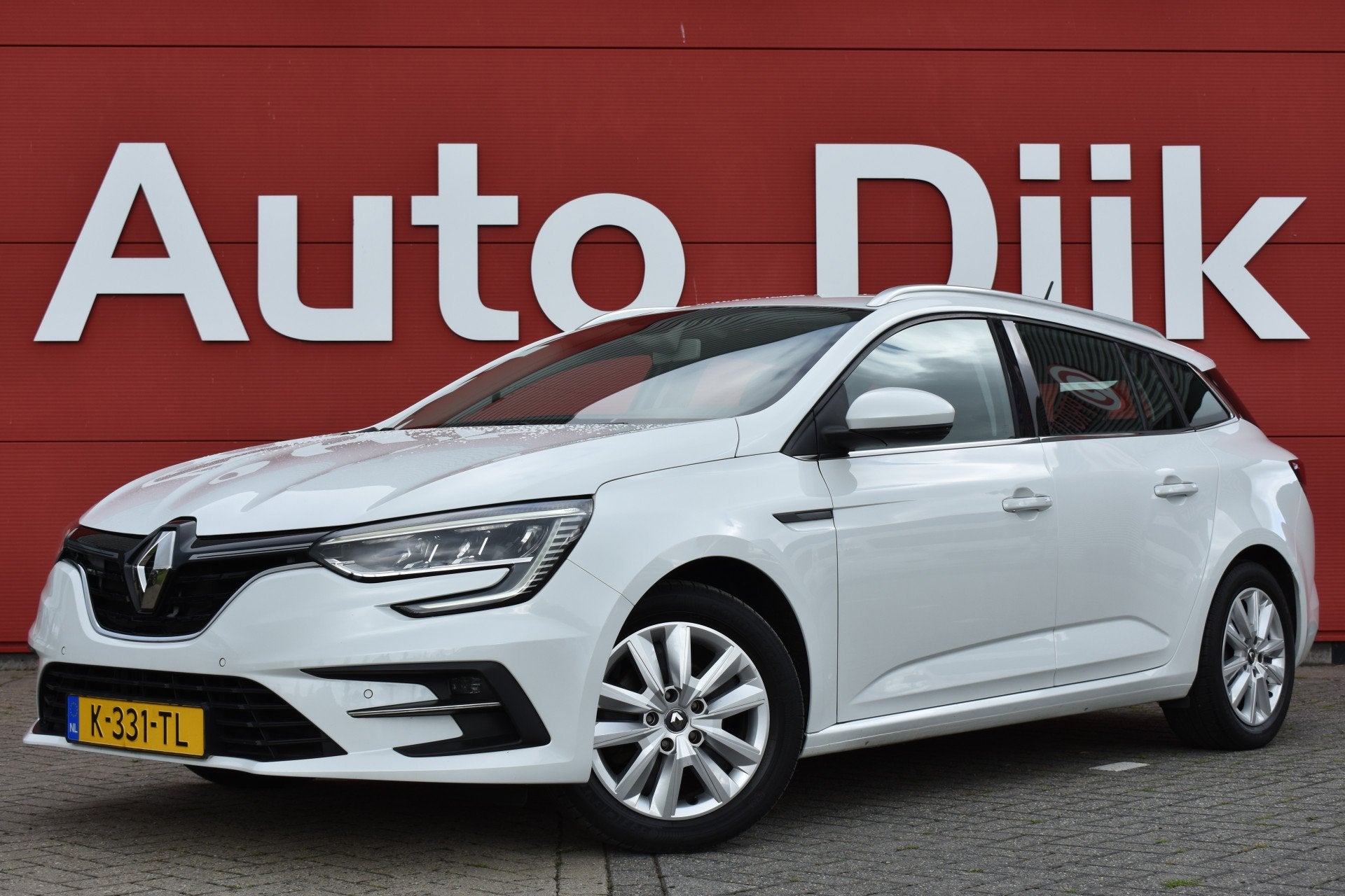 Renault Mégane Estate 1.3 TCe Zen LED | Carplay | Trekhaak, Voorwielaandrijving, Stof, Gebruikt, 4 cilinders