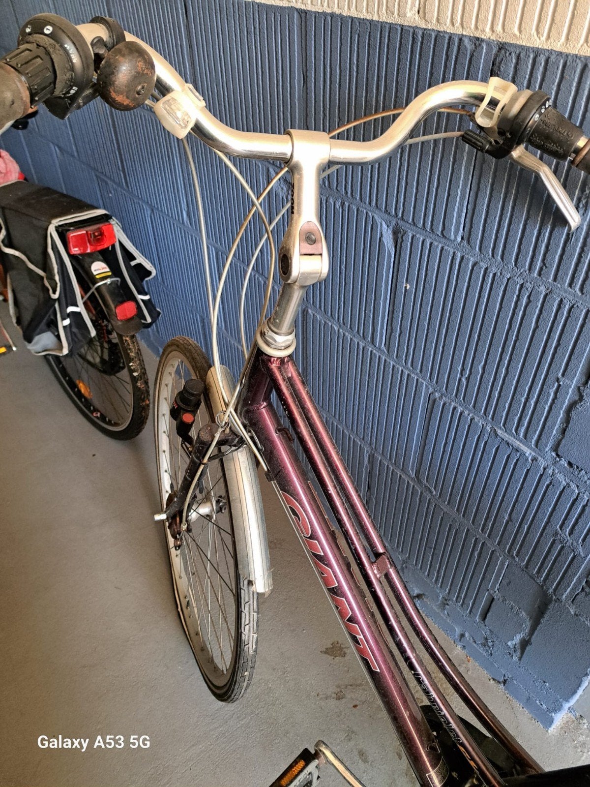 Oranje Biria Damesfiets met Lage Instap en Fietstassen, Overige merken, Velgrem, Ophalen of Verzenden, 53 tot 56 cm