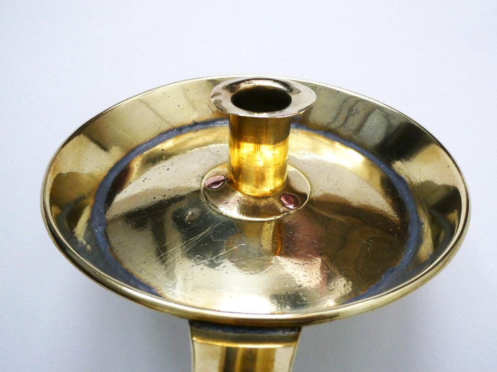 Antieke blaker kandelaar 18e eeuw kaarsenhouder kaarsenpan, Ophalen of Verzenden, Koper of Brons