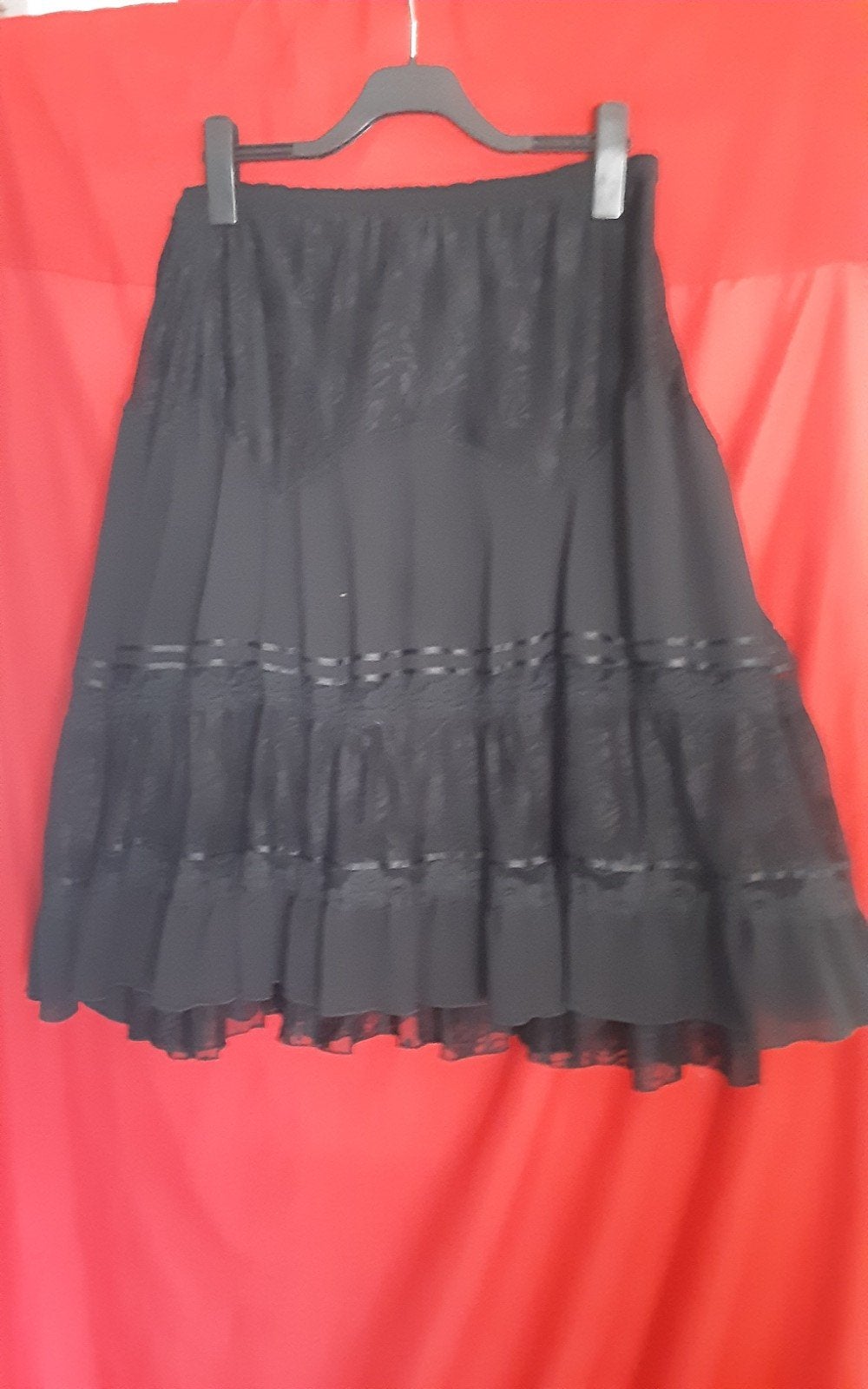 Gothic sexy kinky kanten rok - Maat L, Kleding | Dames, Rokken, Gedragen, Maat 42/44 (L), Zwart, Onder de knie, Ophalen of Verzenden
