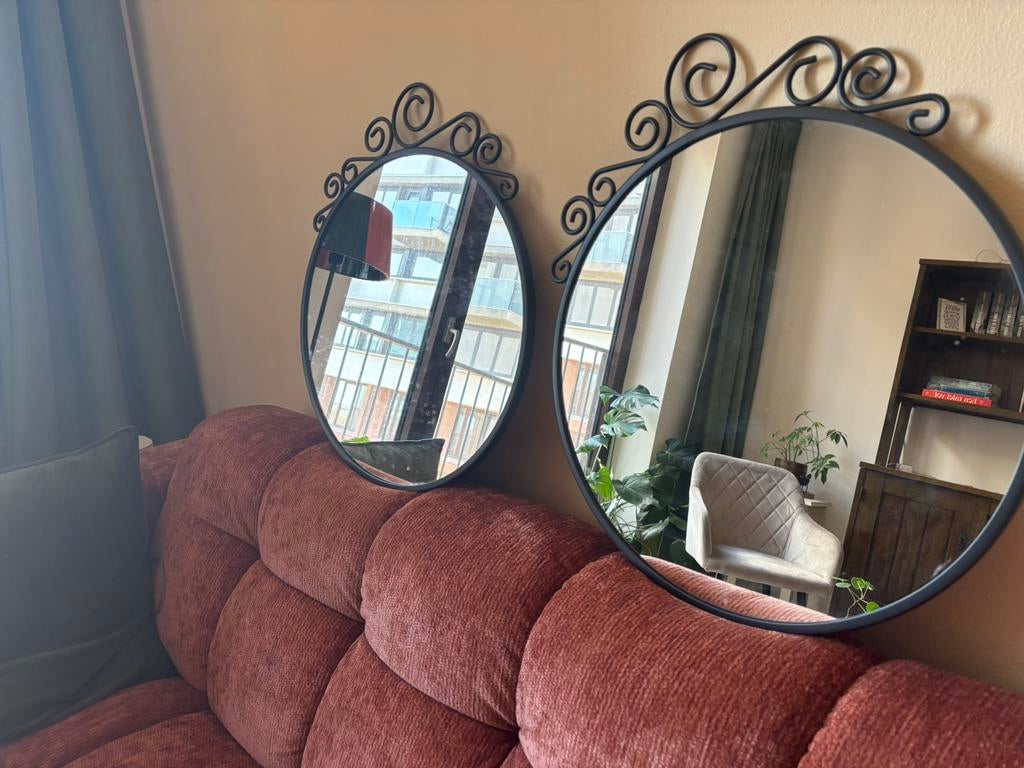 2x Spiegel zwart Ikea EKNE 50x60, Huis en Inrichting, Woonaccessoires | Spiegels, Ophalen, Minder dan 50 cm, Rond, Zo goed als nieuw