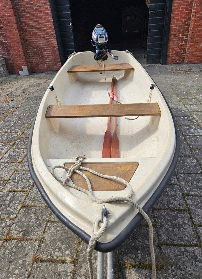Polyester sloep / boot  300 x 140 compleet met trailer, Hobby en Vrije tijd, Overige Hobby en Vrije tijd, Ophalen