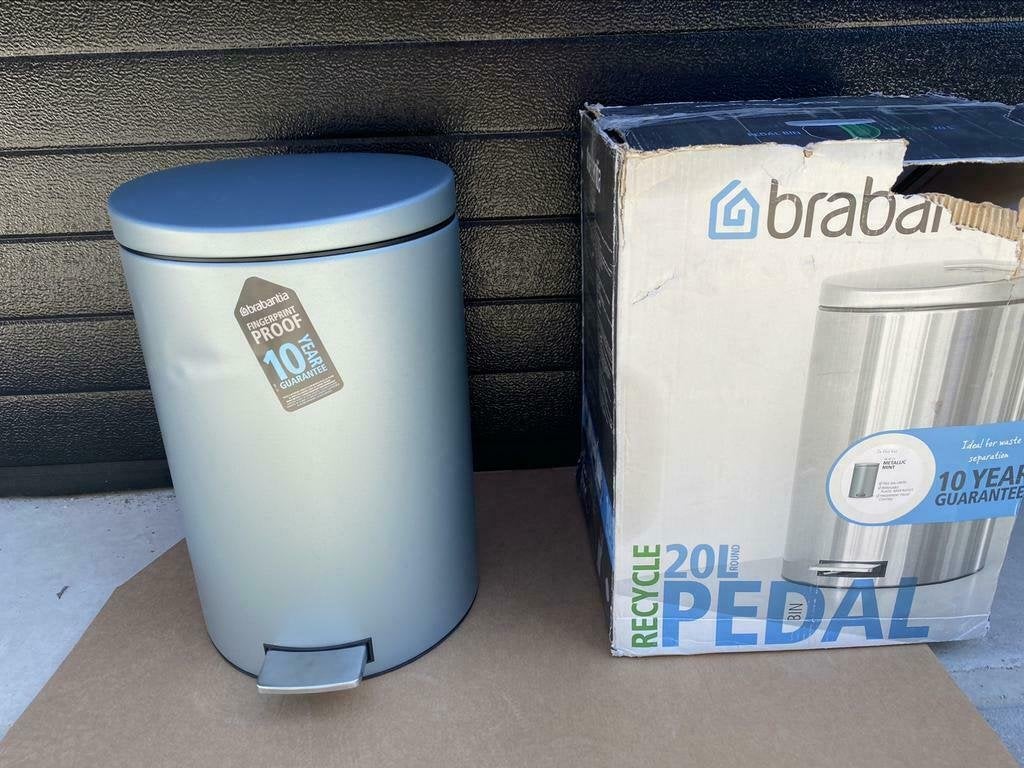 Brabantia Pedaalemmer 20L met GF-bakje Metallic Mint nieuw, Met pedaal, Nieuw, Ophalen of Verzenden, 20 tot 30 liter