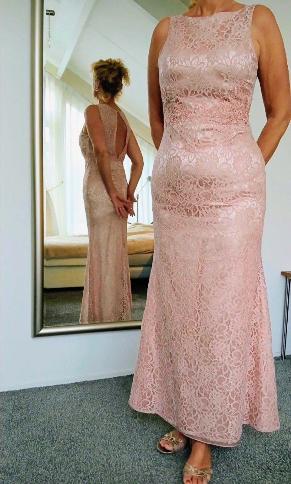 Elegante  maat 40 Roze Kanten Galajurk, Maat 42/44 (L), Ophalen of Verzenden, Roze, Onder de knie