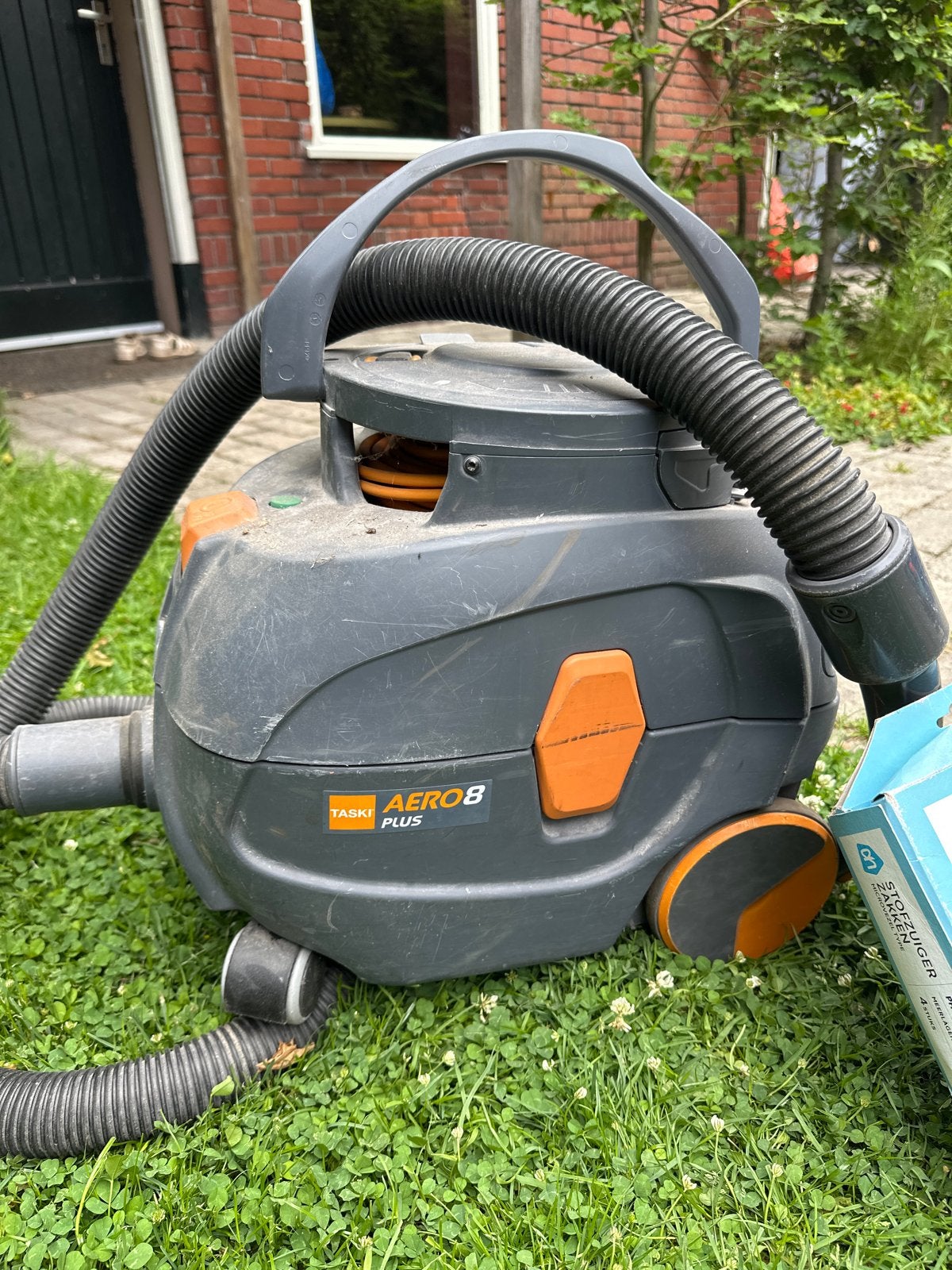 Taski Aero 8 Plus Industriële Stofzuiger, Gebruikt, Industriële stofzuiger, 2000 watt of meer, Ophalen