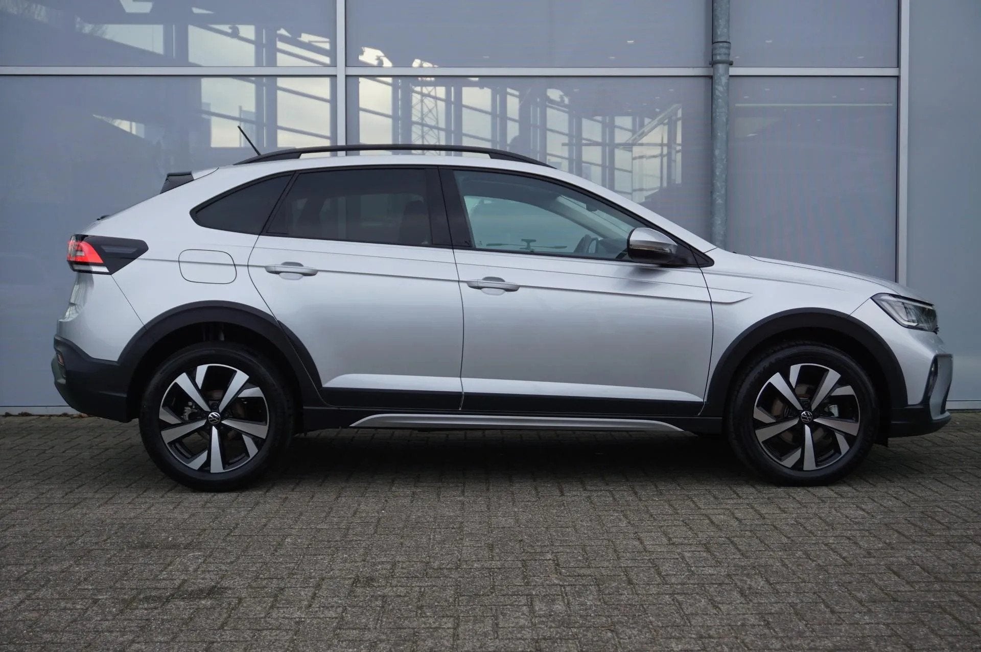 Volkswagen Taigo 1.0 TSI 115pk DSG Life Edition (bj 2025), Stof, 116 pk, Bedrijf, 630 kg