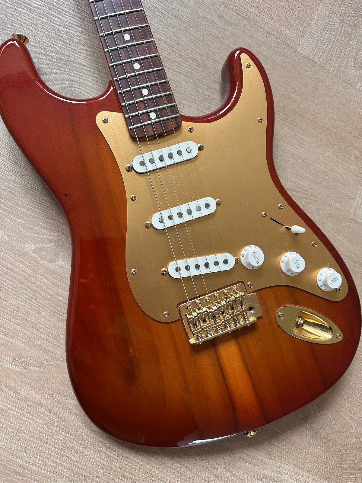 Squier 40th Anniversary sienna burst – complete body, Ophalen of Verzenden, Zo goed als nieuw, Solid body, Overige merken