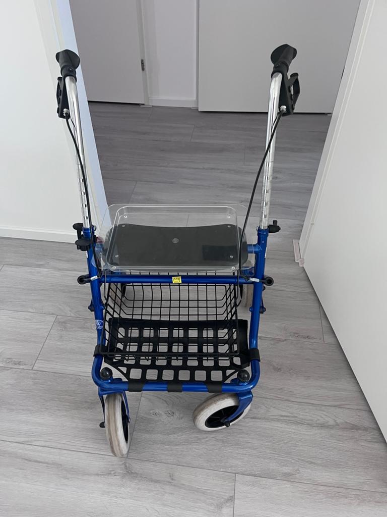 Vermeieren klassieke rollator blauw zorgwinkel, Diversen, Ophalen, Zo goed als nieuw