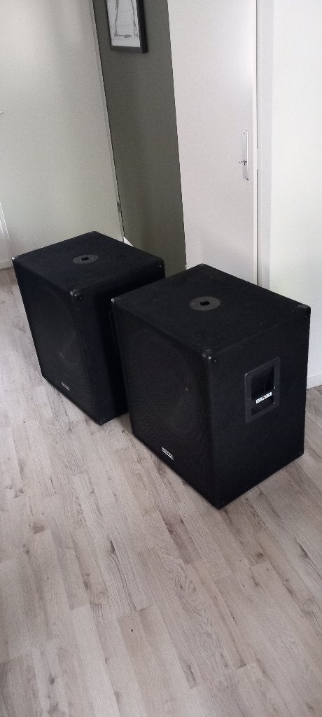 Vonyx SWA18 Subwoofer Set - Krachtige Bass voor Feesten, Gebruikt, Subwoofer, Basreflex, Ophalen