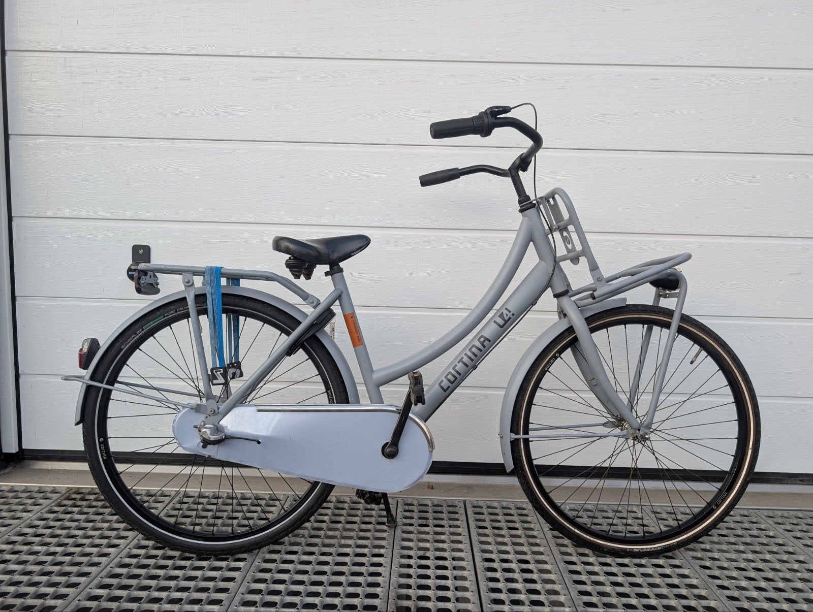 Corina U4 26 inch met 3 versnellingen en led verlichring
De, Fietsen en Brommers, Fietsen | Meisjes, Terugtraprem, Versnellingen