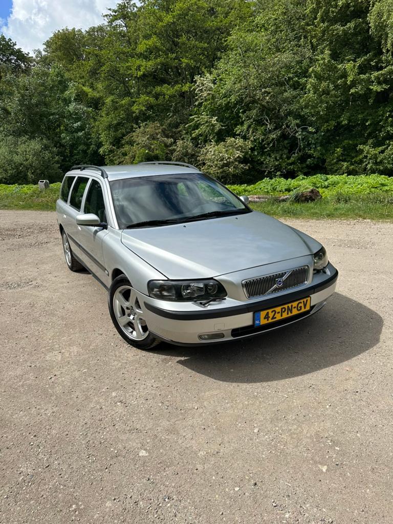 Volvo V70 2.4 Edition II, Auto-onderdelen, Ophalen, Voor, Volvo, Bumper
