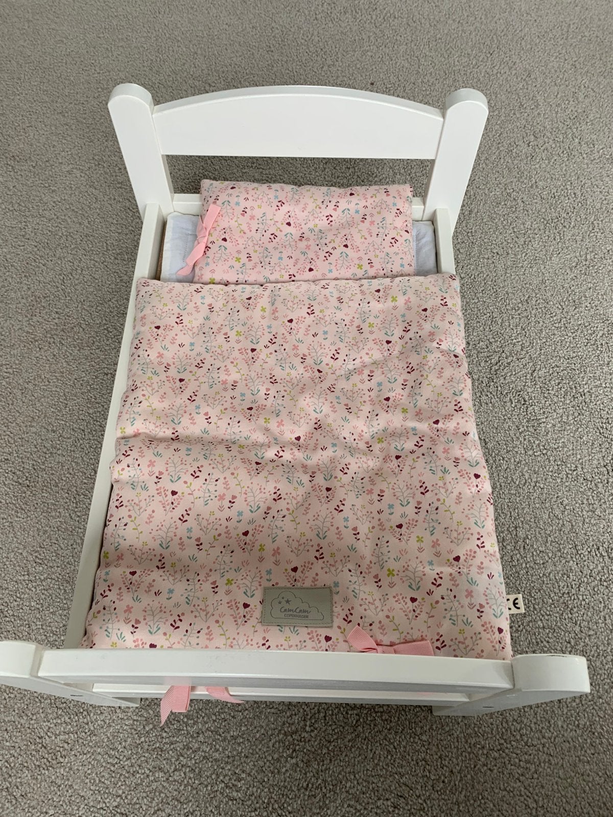 Poppenbedje wit, Ophalen, Zo goed als nieuw, Poppenhuis