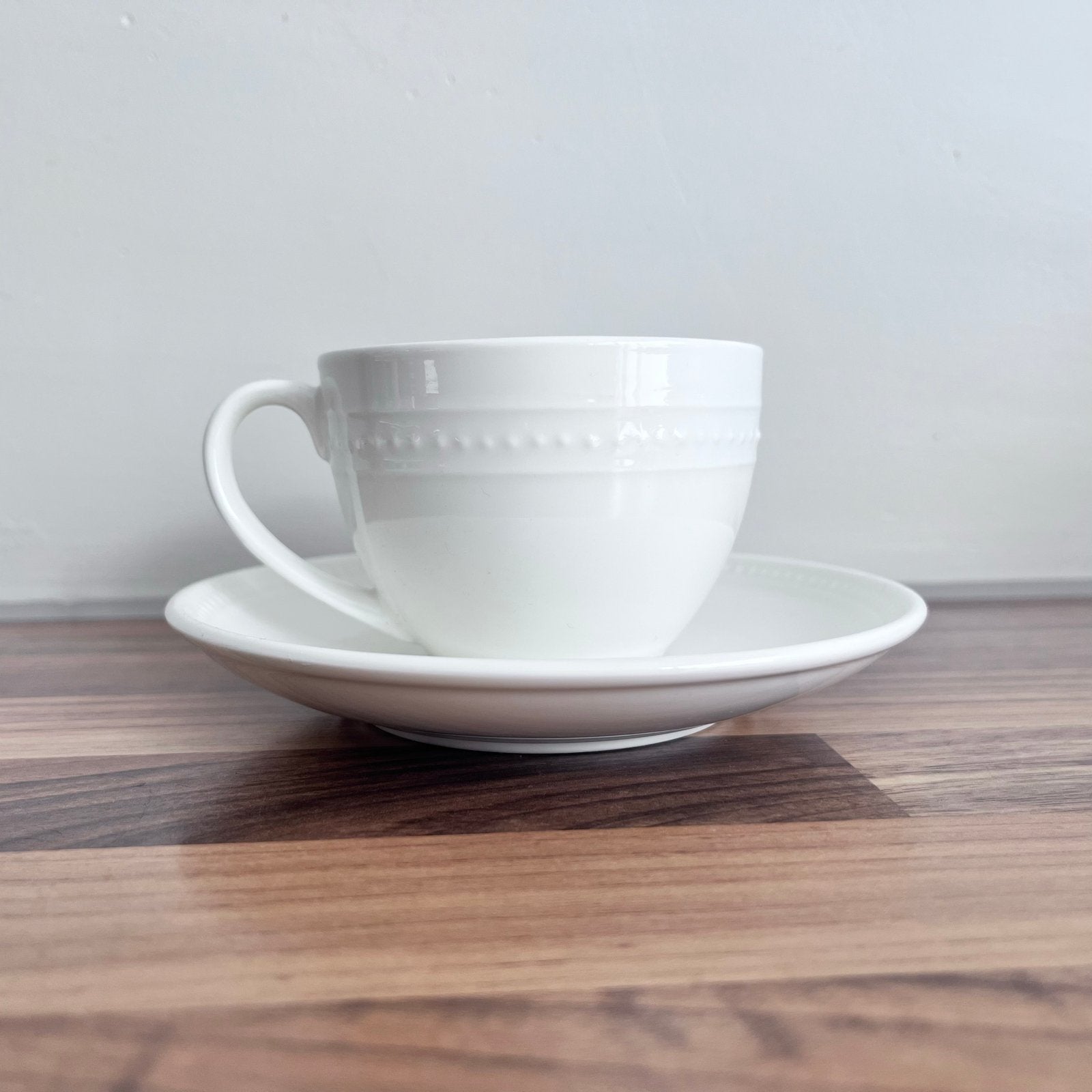 Set van 4 nieuwe kop en schotels - Country House, Ophalen of Verzenden, Nieuw, Overige merken, Kop(pen) en/of Schotel(s)