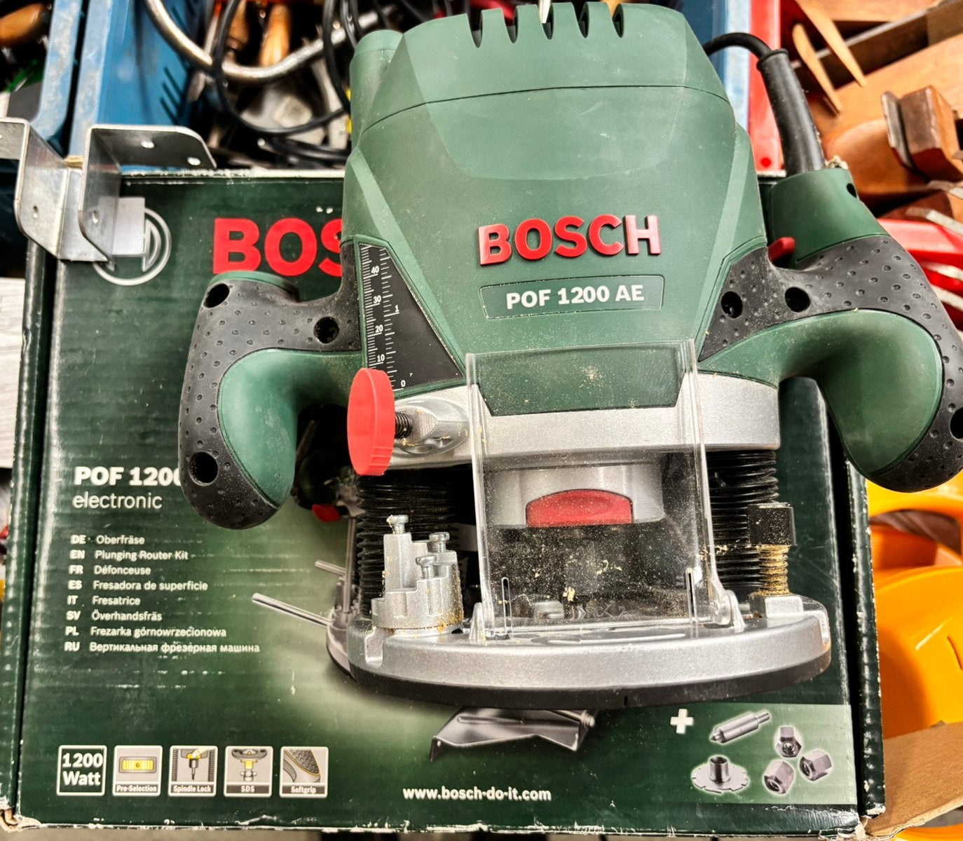 Bosch Bovenfrees POF 1200 AE, Ophalen, Zo goed als nieuw, Elektrisch, Bovenfrees