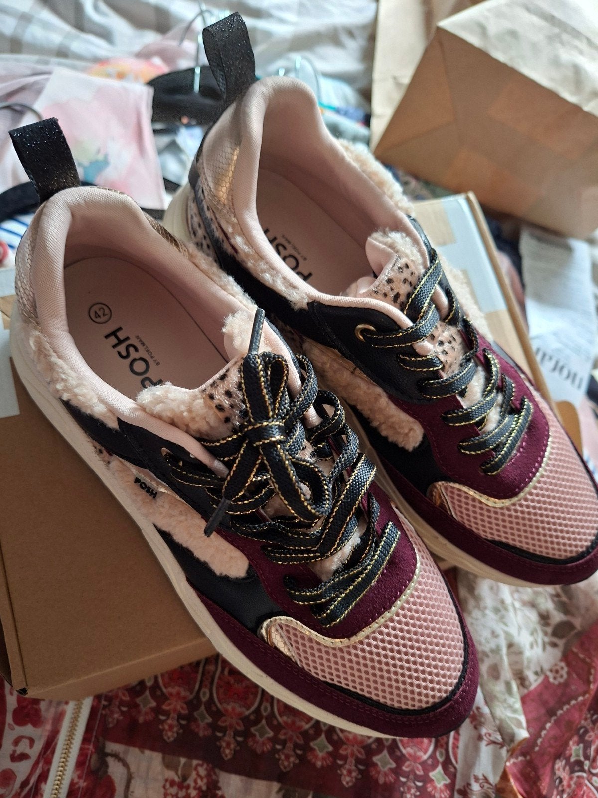 Sneakers;POSH by Poelman (42)nieuw. Gratis verzending!!, Ophalen of Verzenden, Nieuw, Sneakers of Gympen