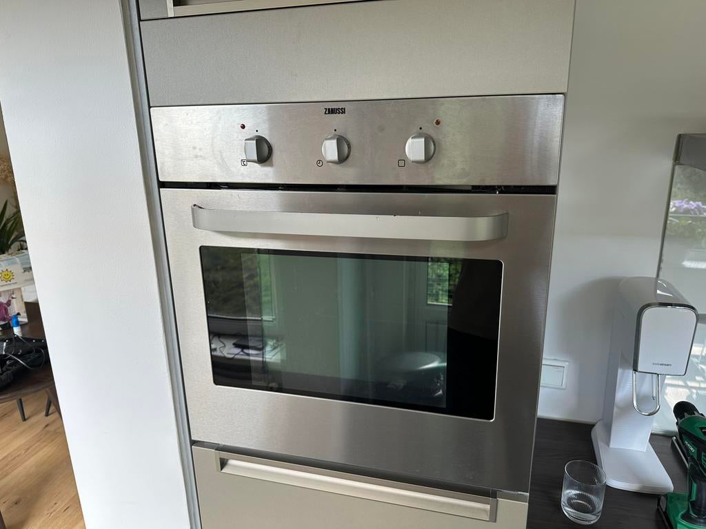 Zanussi oven 60cm (model ZOB 341X), Witgoed en Apparatuur, Ovens, Gebruikt, Ophalen