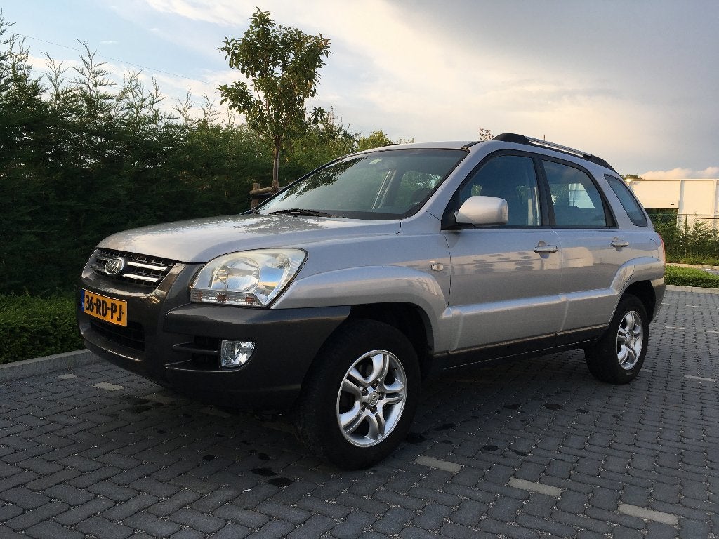 Kia Sportage 2.0 benzine --  IN PERFECTE STAAT --, 1442 kg, Stof, Zwart, 4 cilinders