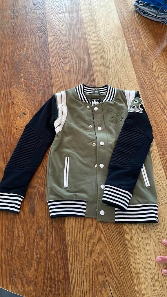 Vest metk Z8 maat 128/134, Kinderen en Baby's, Kinderkleding | Maat 128, Ophalen, Zo goed als nieuw, Jongen, Trui of Vest
