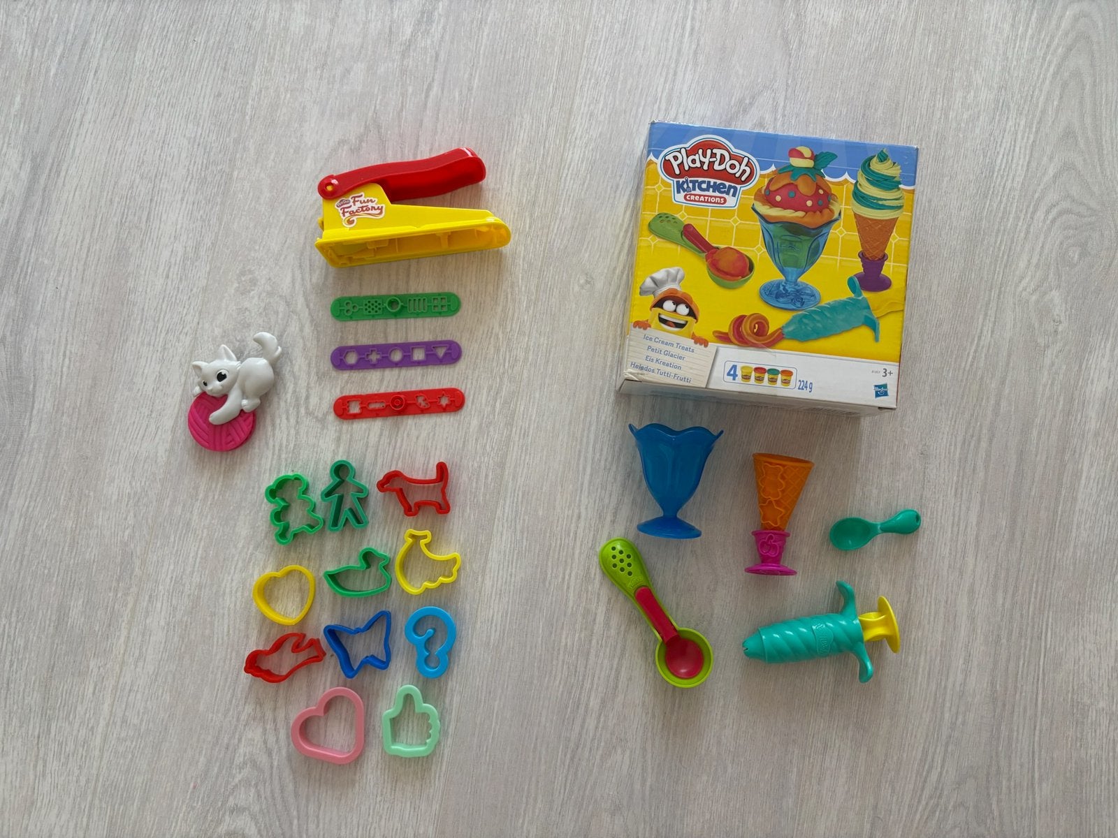 Play Doh kitchen ijsjes set met vele extra’s, Ophalen of Verzenden