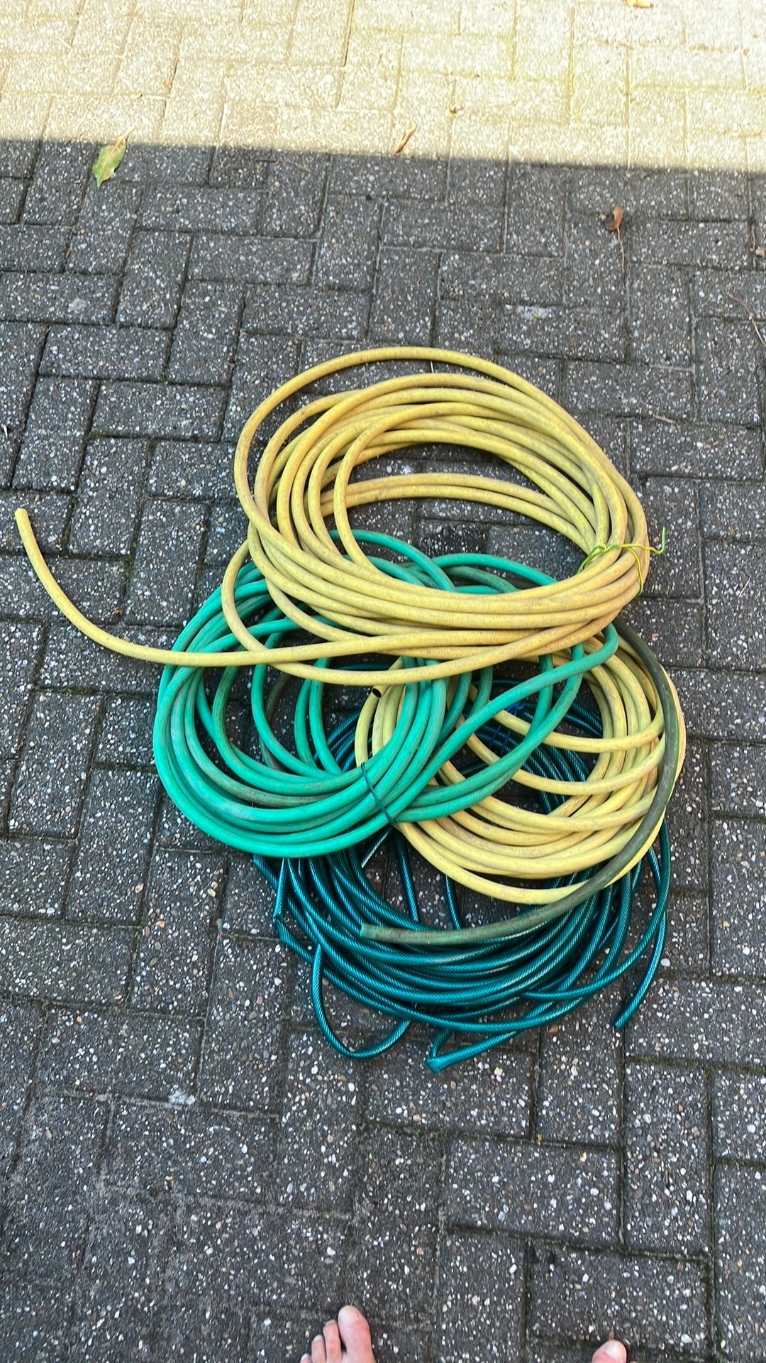 Vier stukken tuinslang (opruimen van de zolder), Tuin en Terras, Tuinslangen, Ophalen, Gebruikt, Tuinslang