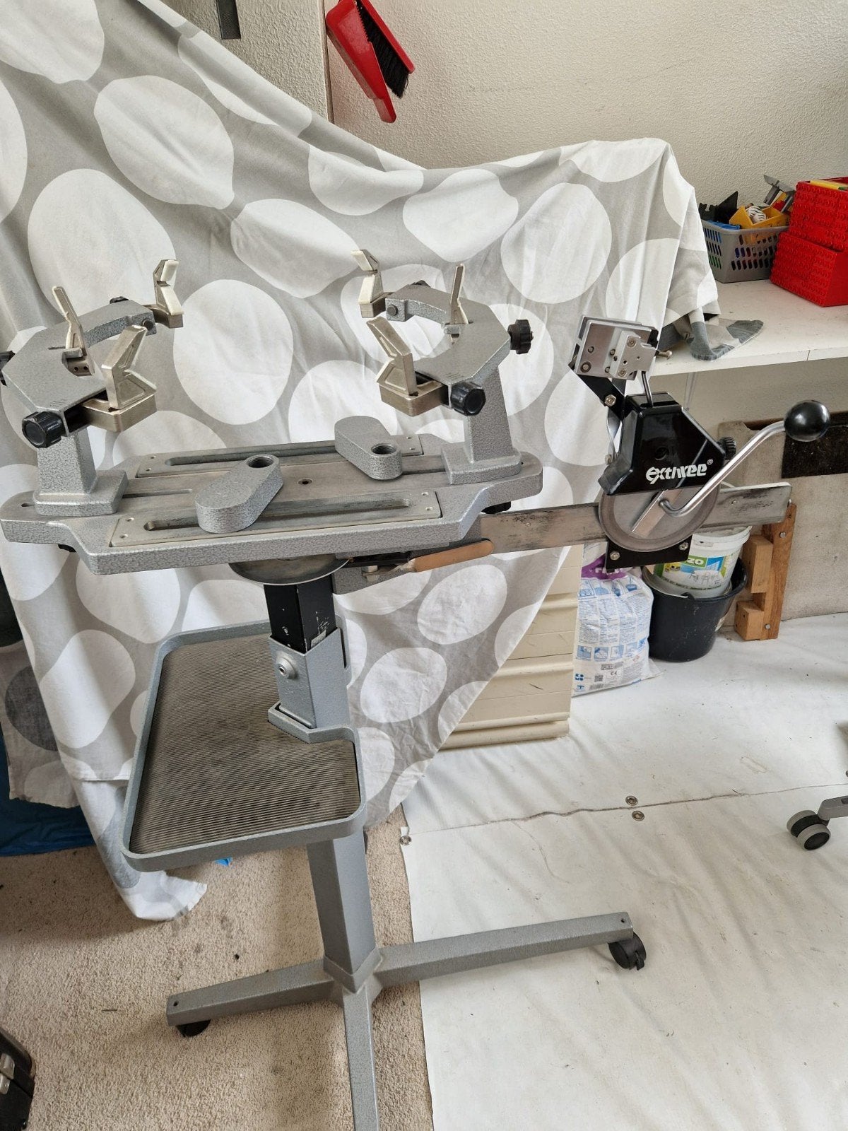 Bespanmachine voor tennis en badminton, Ophalen of Verzenden, Overige merken