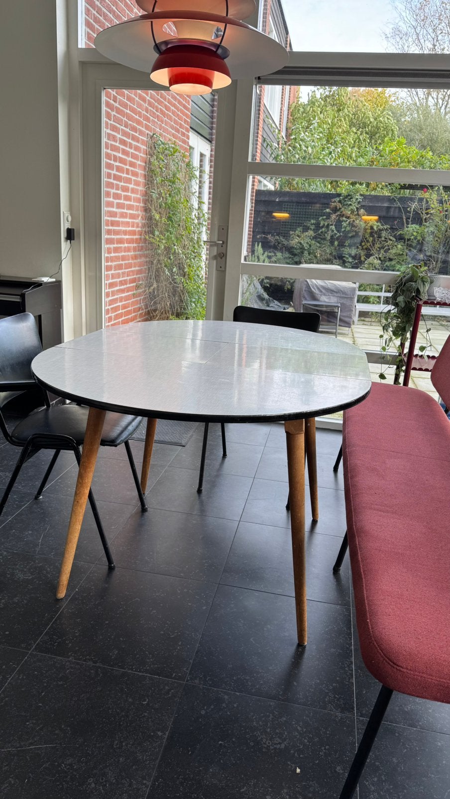 Vintage uitschuifbare ronde/ovale eettafel met formica blad, Ophalen, Gebruikt, Rond, Vintage, jaren 50/60