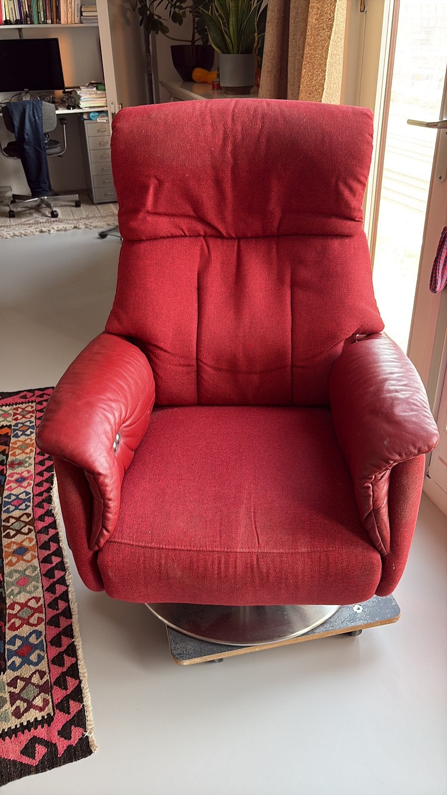 Sta-op-stoel Prominent Small met veel functies, Ophalen of Verzenden, Zo goed als nieuw, Minder dan 75 cm, 50 tot 75 cm
