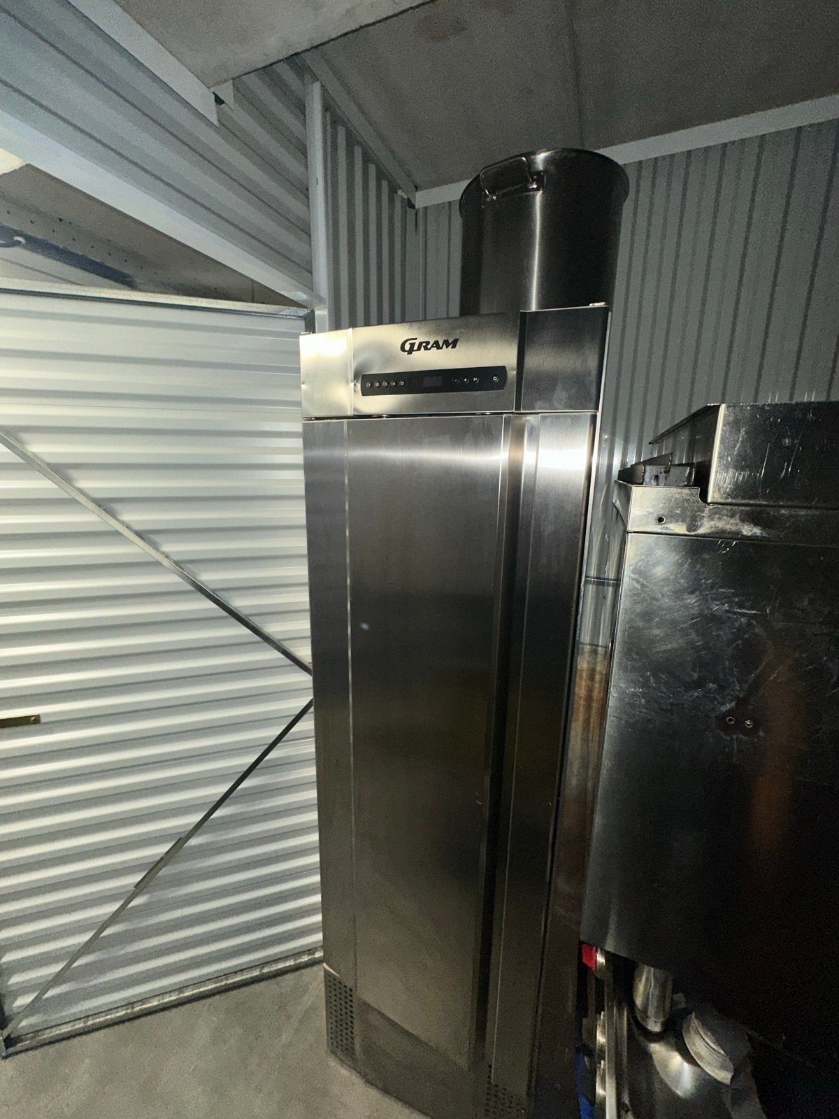 Gram RVS Vriezer 425L 230v, Ophalen, 200 liter of meer, 60 cm of meer, 160 cm of meer
