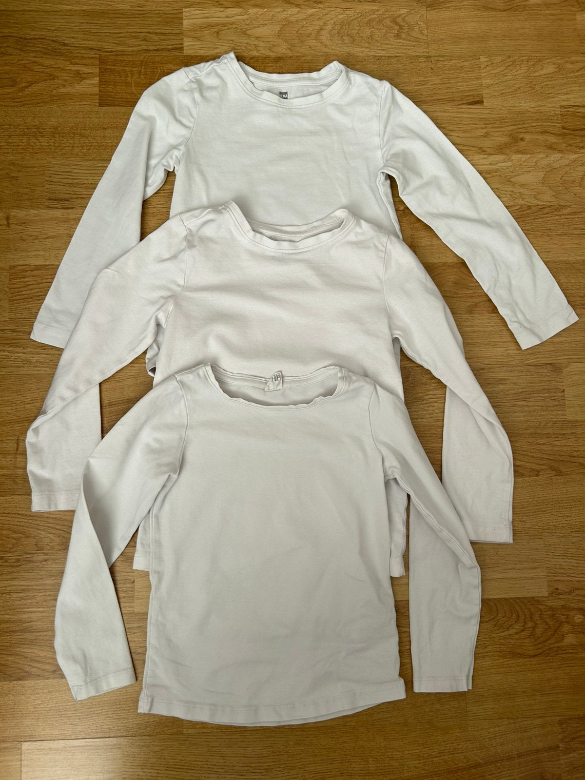 3 shirts, maat 110/116, basic, Hema, Gebruikt, Jongen of Meisje, Ophalen of Verzenden, Shirt of Longsleeve