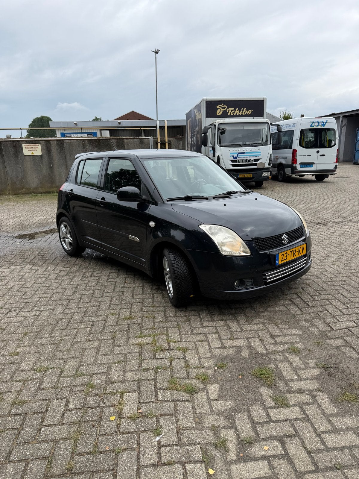 Suzuki Swift 1.3 shogun 2007 Zwart, Auto's, Suzuki, Voorwielaandrijving, 40 €/maand, 965 kg, 400 kg