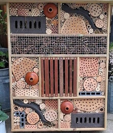 Wilde bijen hotel insectenhotel vlinderkast hommel kast, Ophalen of Verzenden, Nieuw